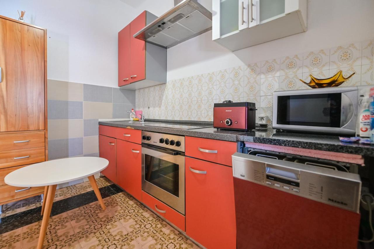 Apartments Smoky Новалья Экстерьер фото